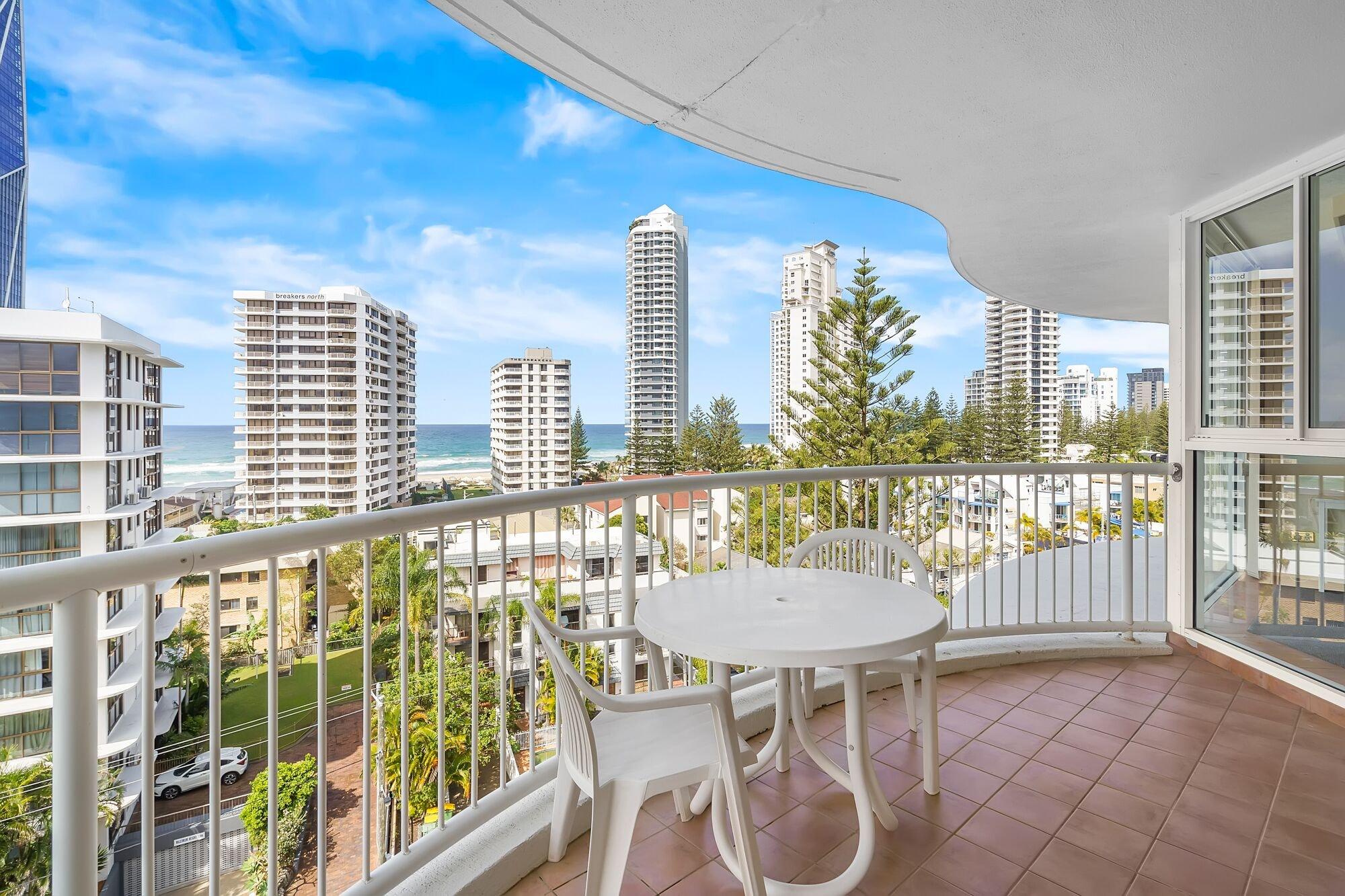 Surf Parade Resort Gold Coast Exterior photo