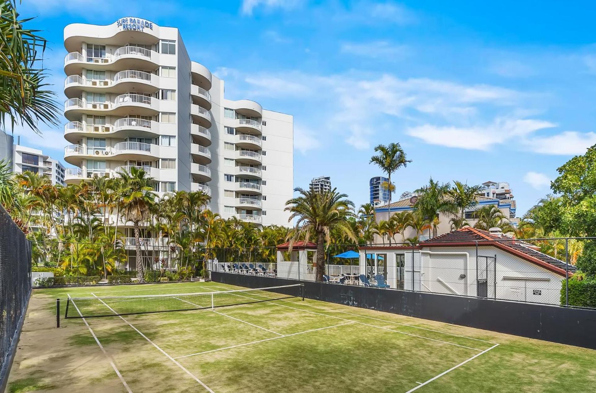 Surf Parade Resort Gold Coast Exterior photo